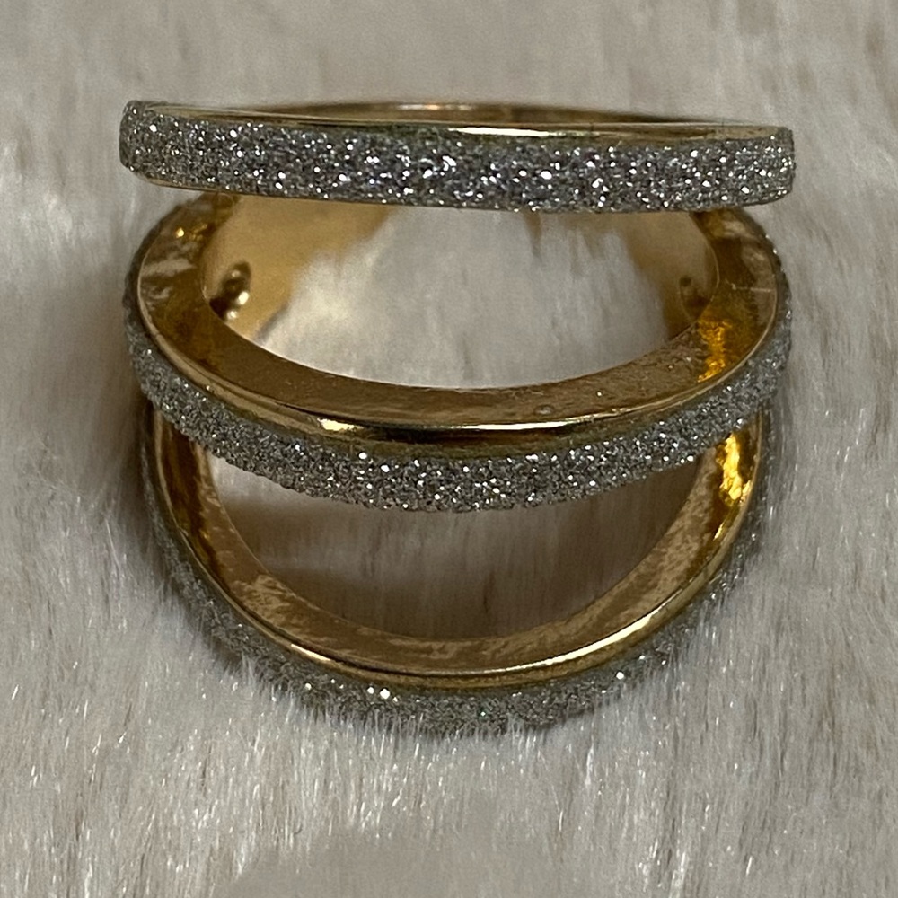 Three layered ring 💍 - Picture 2 of 5